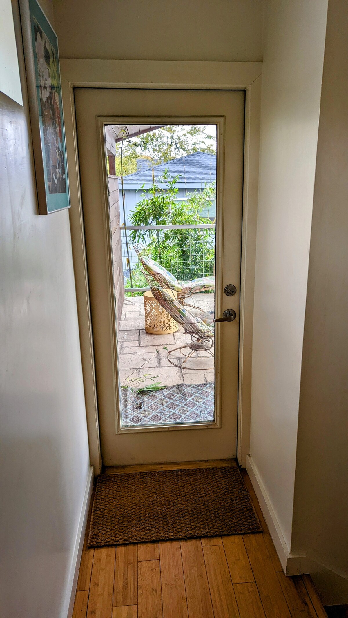 Central/East Maple Ave. Guest House