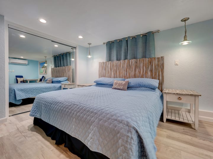 Studio solitude - Beaucoup d'espace dans ce studio pour vous détendre et profiter de Siesta Key.
