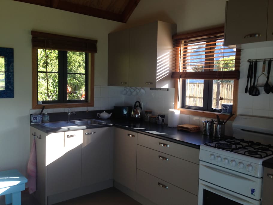 Clean modern Kitchen