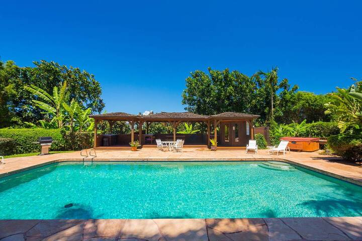 Pool hot-tub tennis tropical oasis gallery image 4