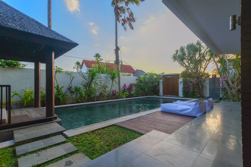 swimming pool with bale