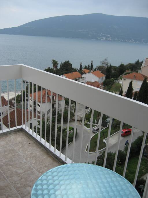 Balcony w/view