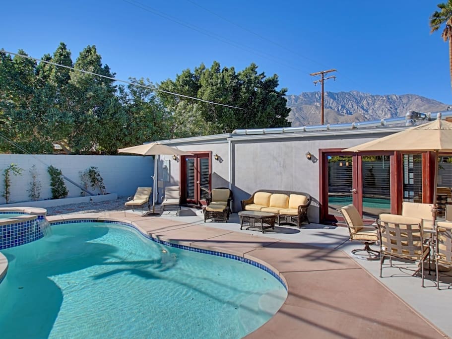 The Spot - A Palm Springs Vacation Home