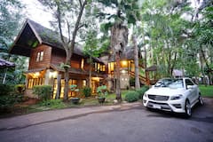 Mountain+Pool+%26+River+villa+for+10+people