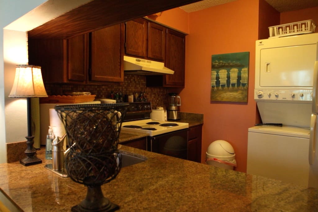 Dining Room, Indoors, Room, Granite, Marble