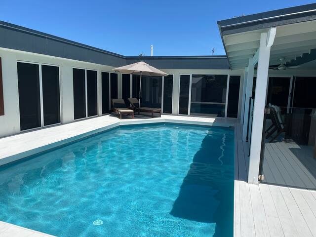 Resort style, beachside home with pool gallery image 4