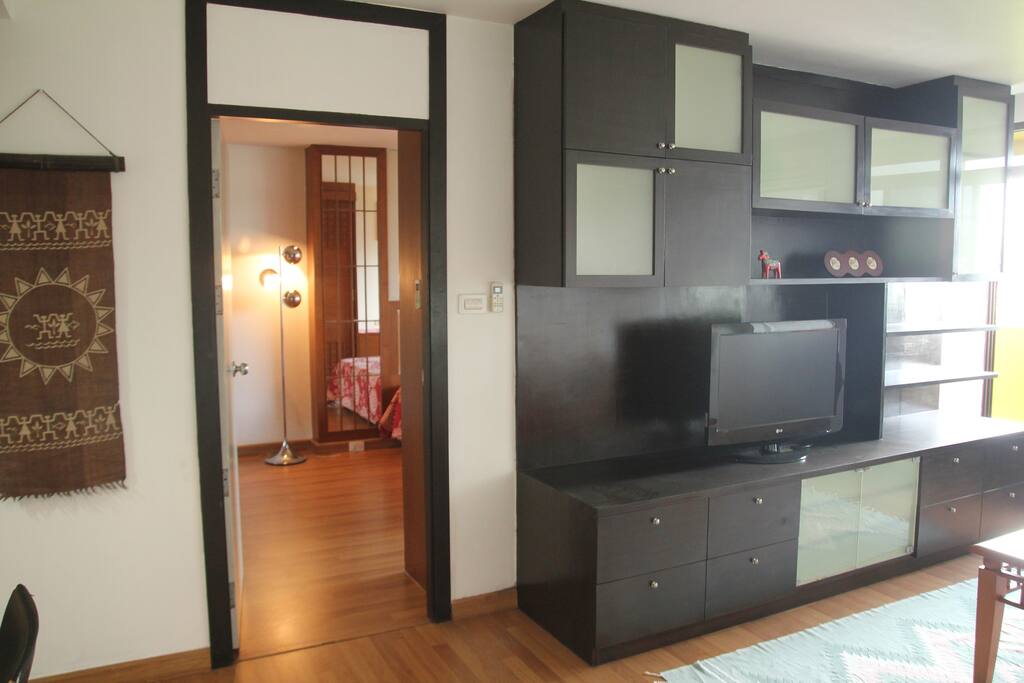 connection of living room and bedroom