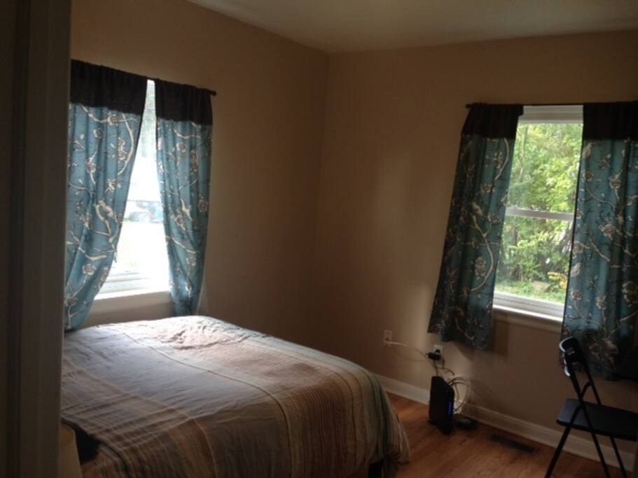 Guest bedroom