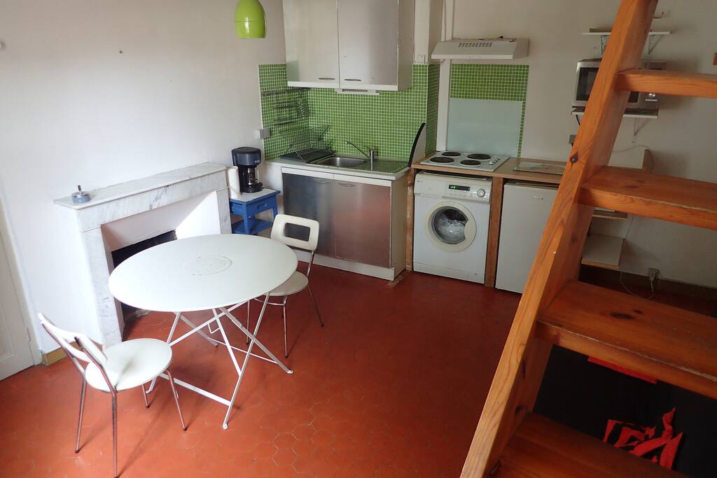 Salle à manger et cuisine