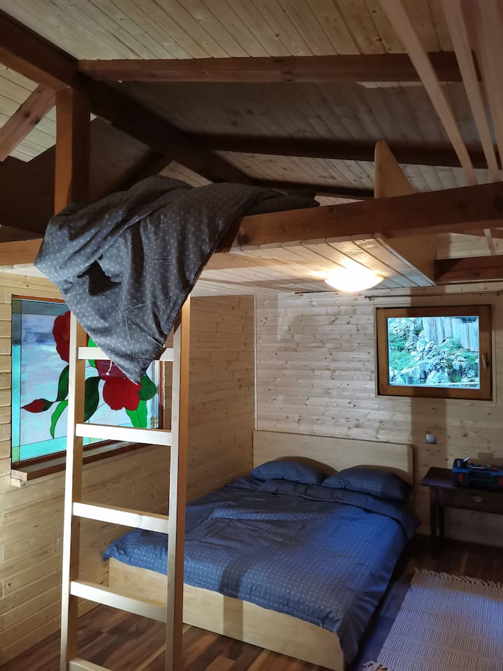 The Big Bee Maja- Glamping House - Slovenia