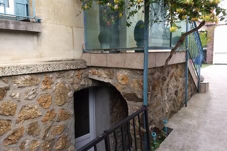 Conflans Sainte Honorine Holiday Rentals Homes Ile De France France Airbnb