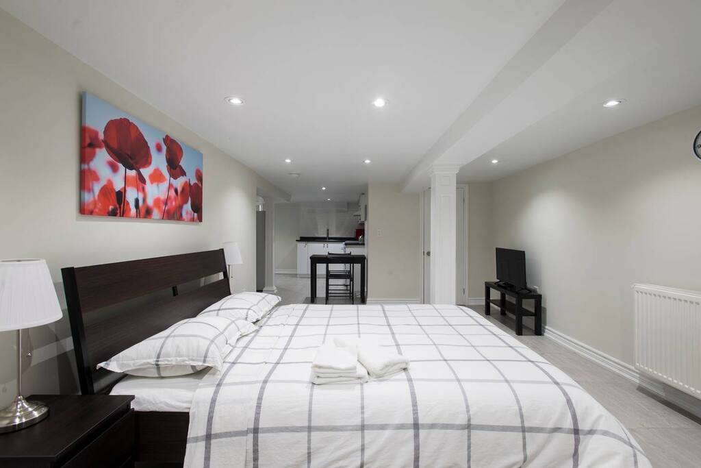 Queen Bed