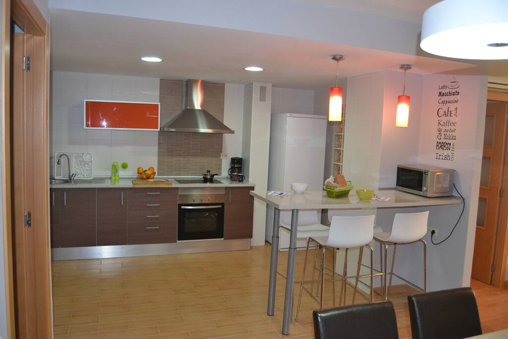 Cocina y barra