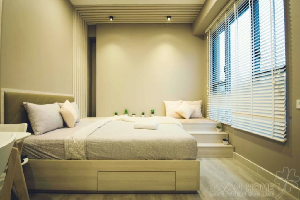 REAL BED
