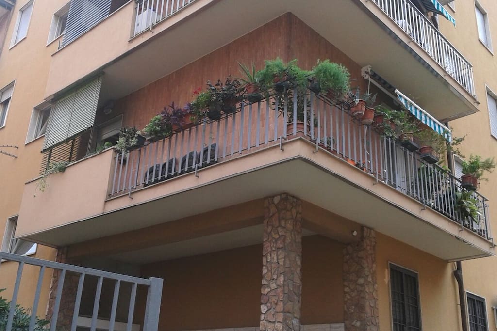 ampio balcone di casa