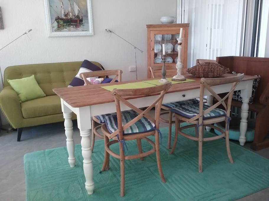 Dining/sitting room