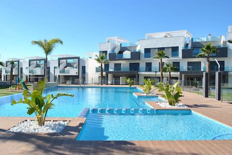 Penthouse in Oasis Beach Resort El Raso