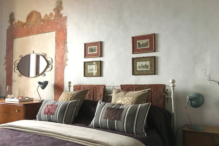 - Chumba cha kulala chenye nafasi kubwa *Olympia* kinasimamiwa na #starhost
- L 'ampia camera da letto * Olympia * gestito da # starhost # uniquehomesperfectstay # starhoststay