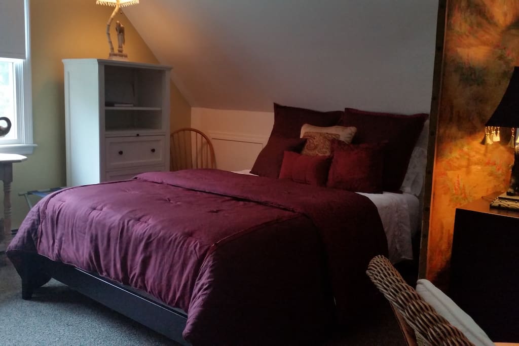 Comfortable Queen size bed.