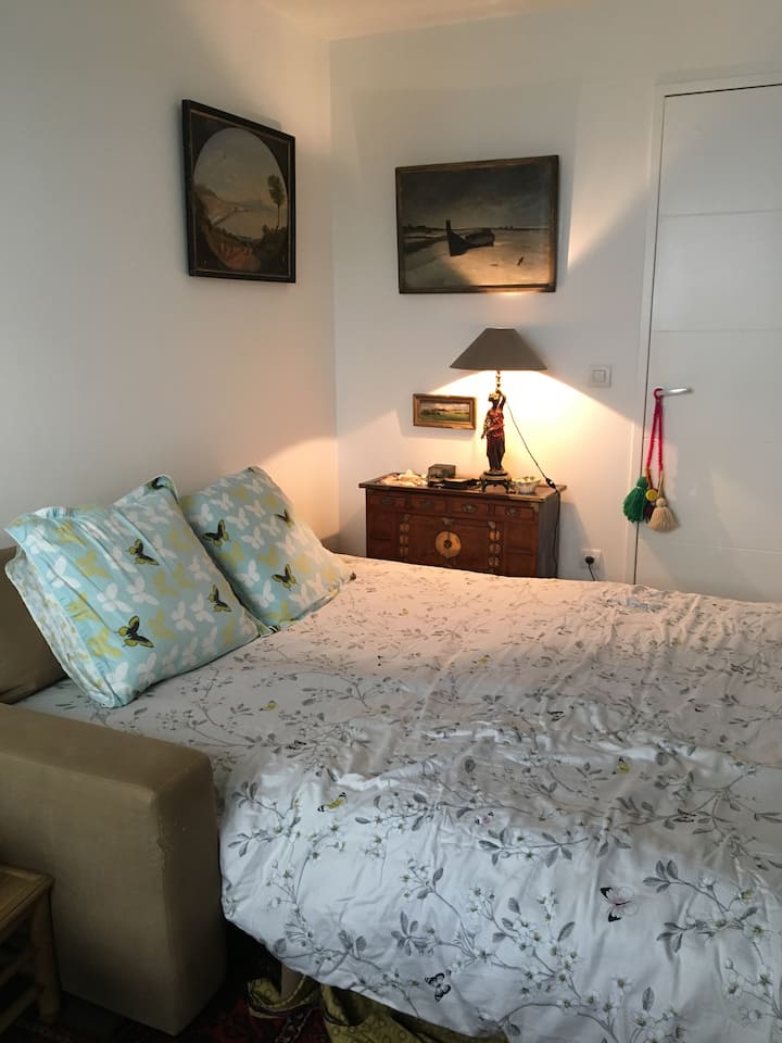 Sofa bed king size second bedroom
