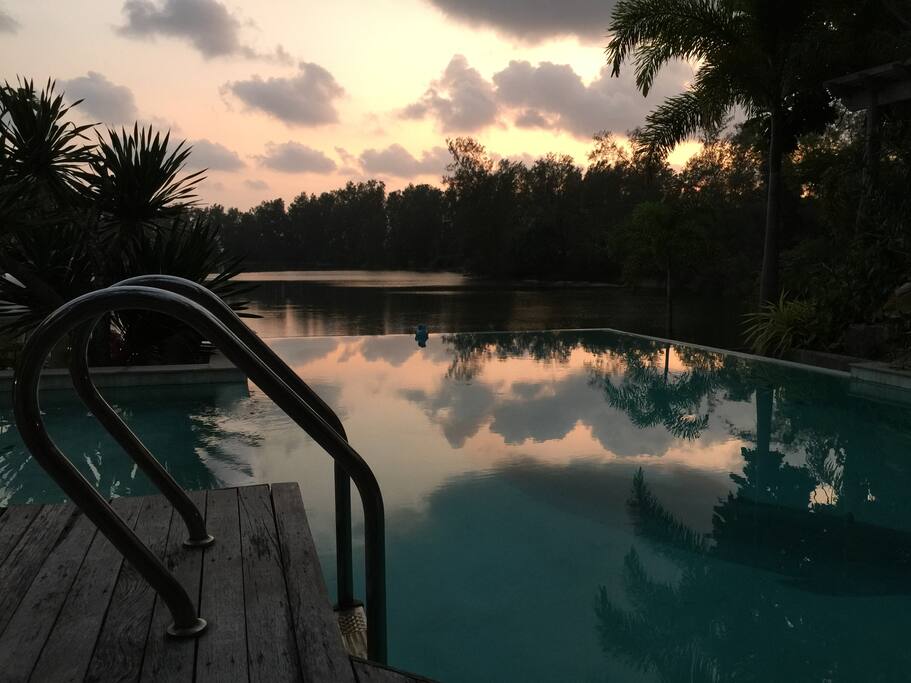 Sunset at the pool