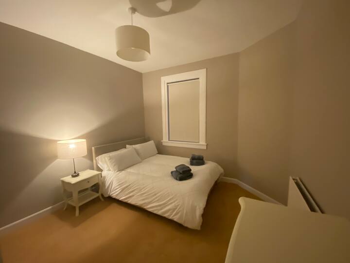 *Edinburgh City Accommodation *Free Parking/*wifi - Edinburgh