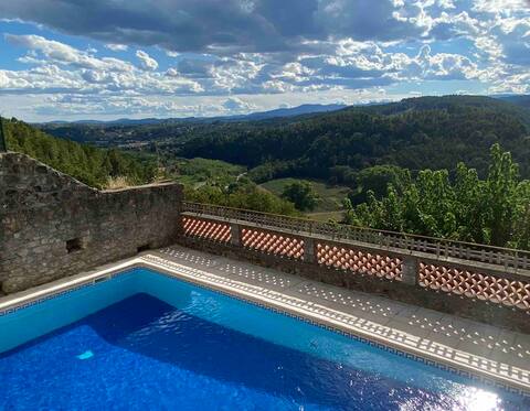 Charming farmhouse in the heart of southern Ardèche