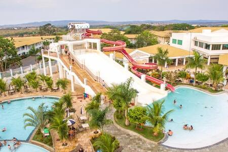 Lindo Flat localizado no Lacqua Diroma