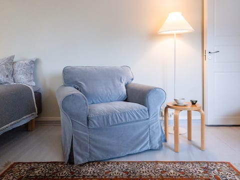 Top performing Airbnb: Stylish Studio Helene with superb location in Kruununhaka