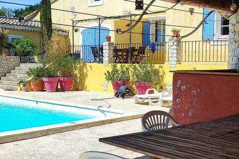 Villa with pool in La Garde Adhémar,  CASAMACCI