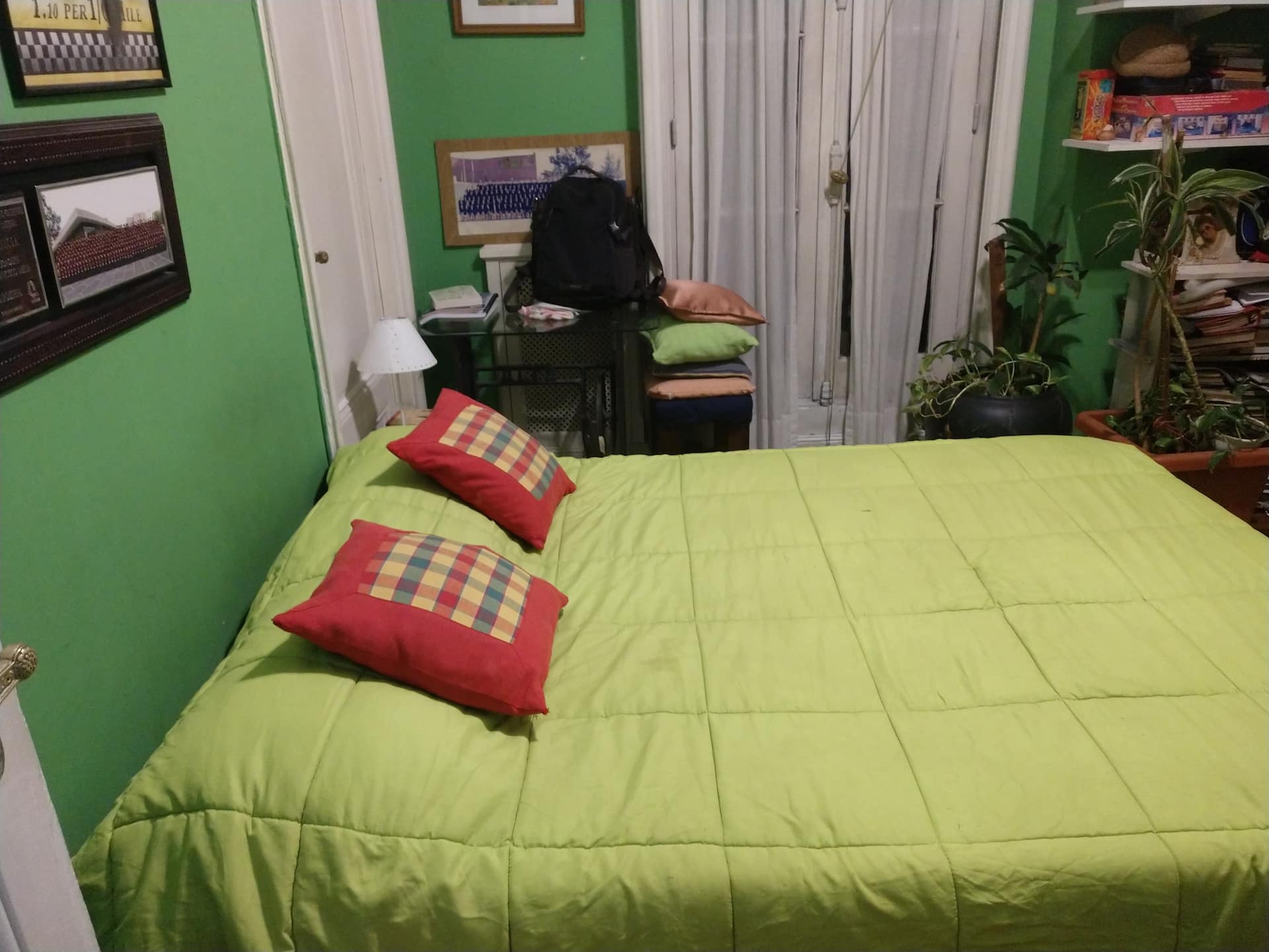 Two beds, equipped kitchen