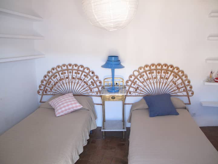 საძინებელი 1