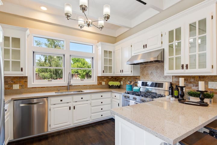 ⭐Luxurious Stunning Resort House Silicon Valley⭐