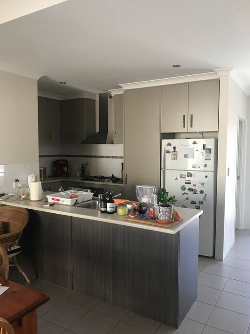 Kitchen and spare room available to keep food