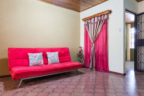 Beautiful Apartment in Heredia, near the Airport.