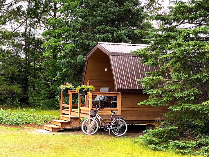 Cozy Retreat Cabin Kouchibouguac Nat. Park area. Guesthouses for