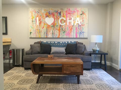 Sparkling Clean! Walkable + Comfy King Bed!