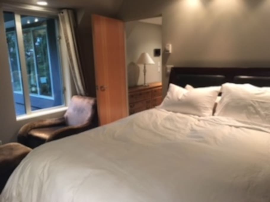 1st bedroom