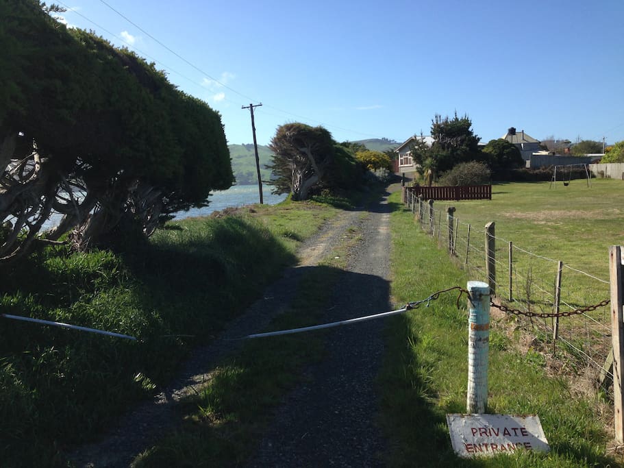 Private drive up to the house.