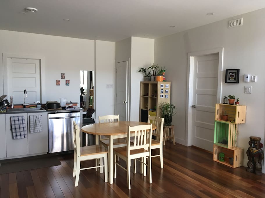 Open kitchen fully equiped