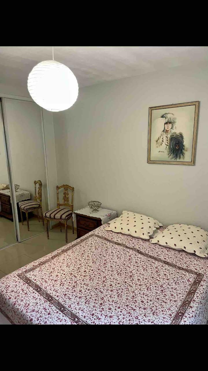 Საძინებელი 2, რომელსაც პირველ სართულზე სძინავს 