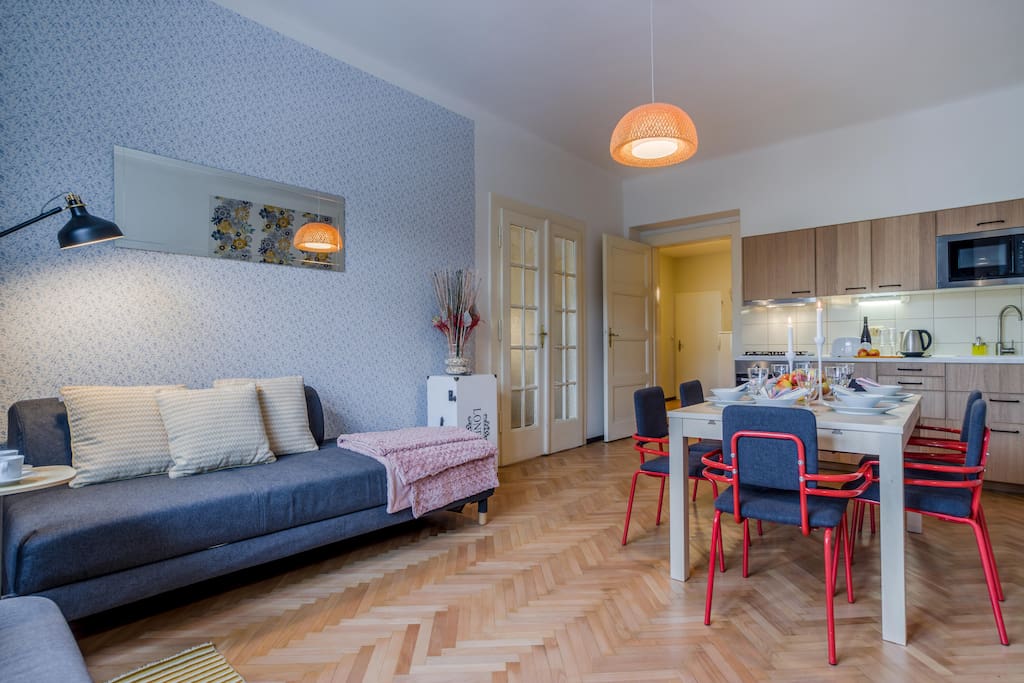 Living room is situated right next to dining part and dining part is right next to the kitchen. Do you also prefer open spaces flats? It´s so refreshing.
