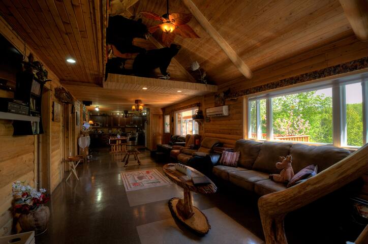 Robertville Lodge located on the Millstream River gallery image 2