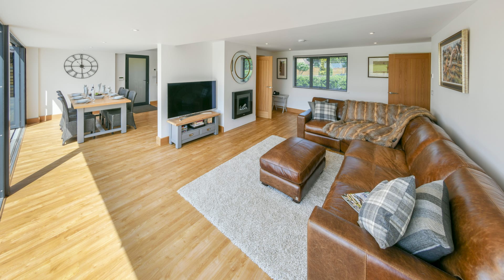 April Cottage - Luxury Country Bolthole