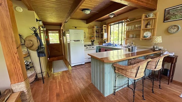 10 Great Off-the-Grid Airbnb Rentals - Cool Material - Off Grid Penthouse View Rentals