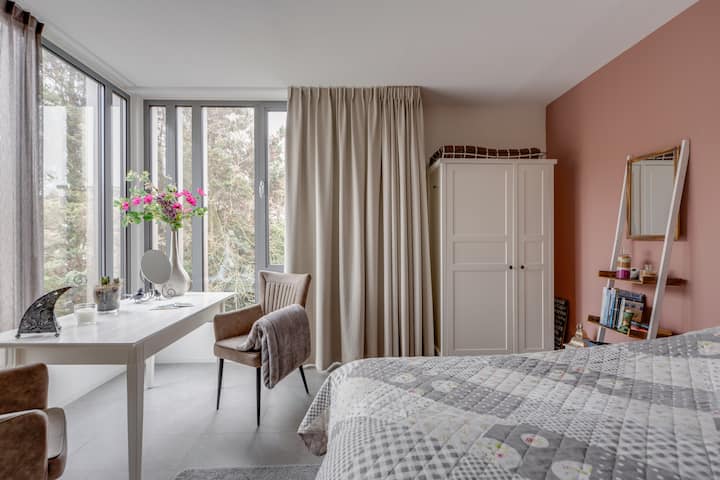 Modern guest room in the city center of Apeldoorn!