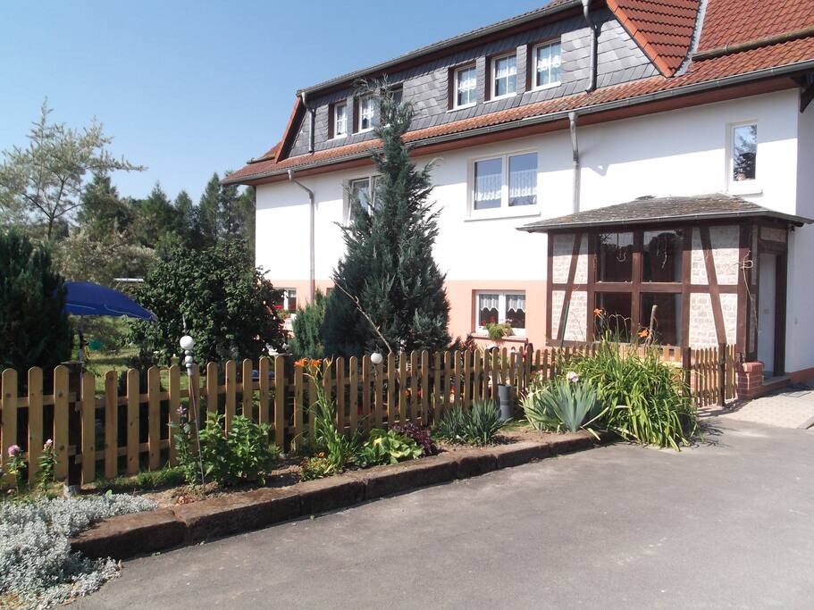 komplette Hausansicht