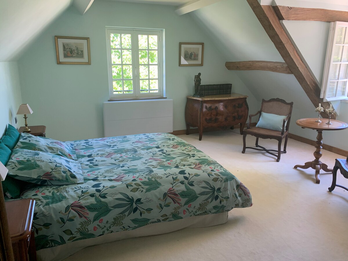 ห้องนอนผู้ปกครอง