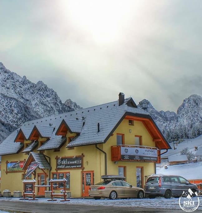 Подъем на машине на Kranjska Gora Словения