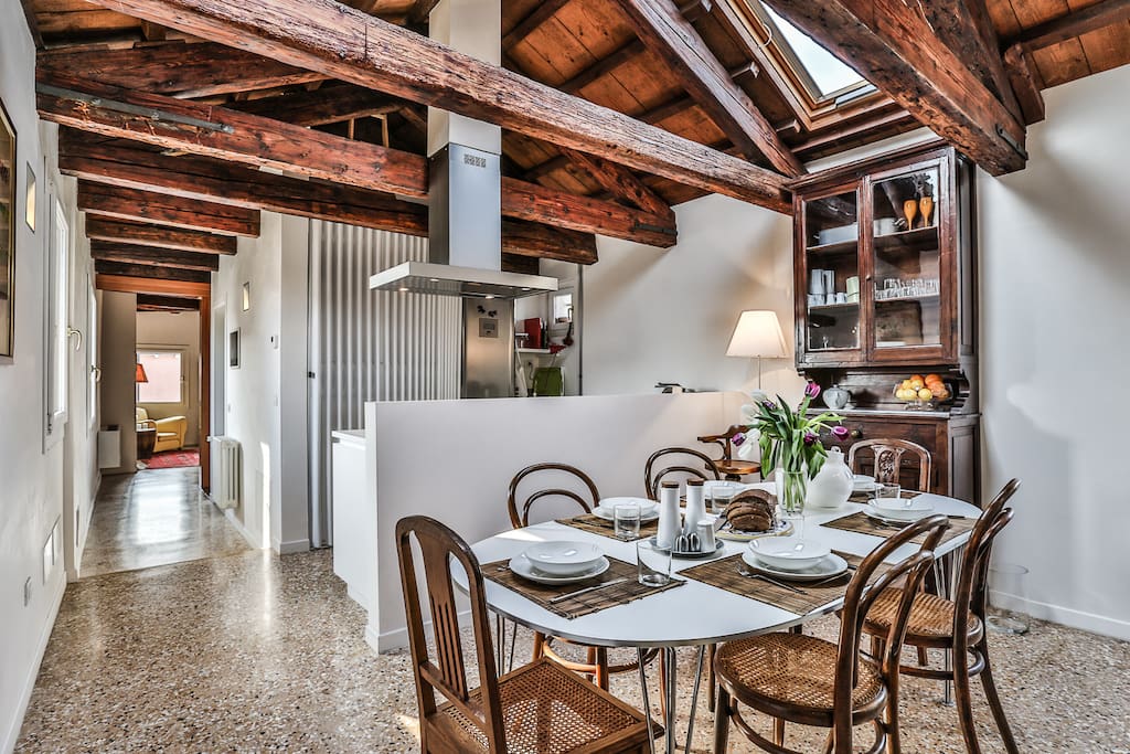 Kitchen & Living
